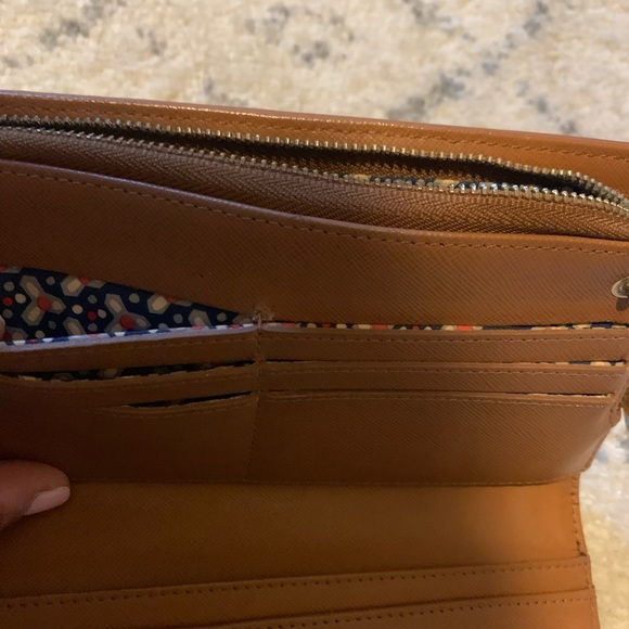 *sold* Tory Burch camel brown wallet - Picture 5 of 7